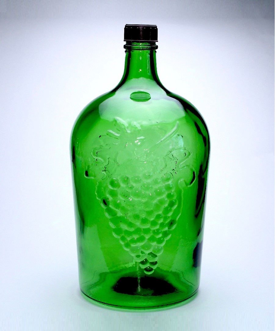 картинка Бутыль винный Лоза 3 л. зеленый от магазина Мангалтоп